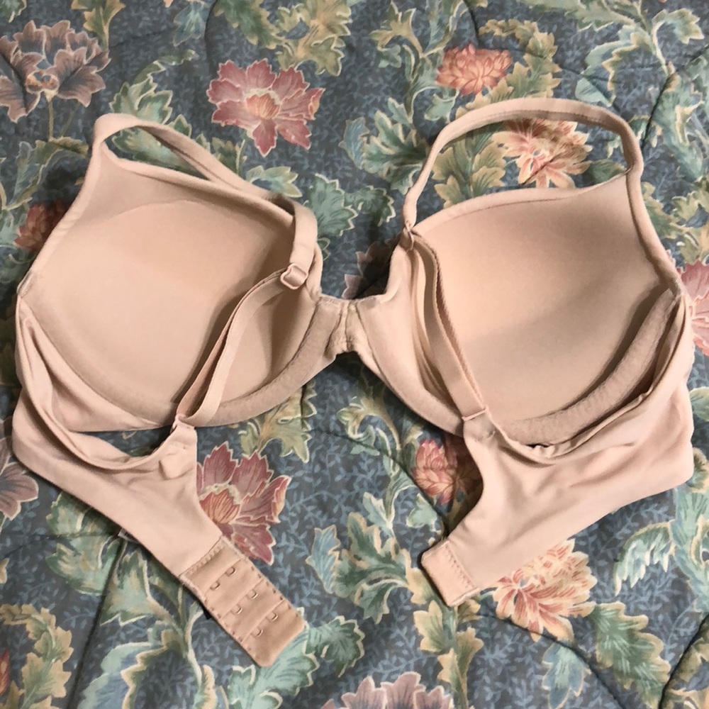 Victorias Secret Bra 34B - Picture 4 of 8